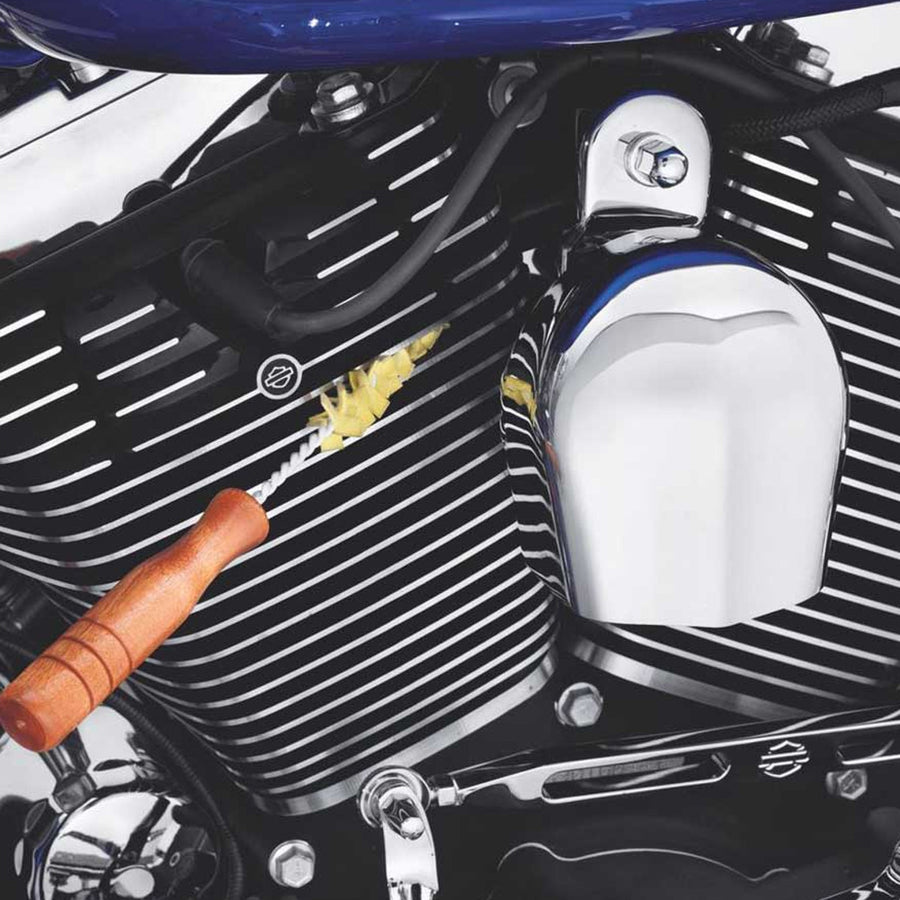 Harley-Davidson Cleaning Brush Kit: Chamois, Spiral & Mop Brushes 94844-10