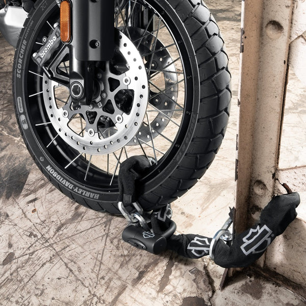 Harley-Davidson Universal Fit Corrosion Resistant 4.25" Loop Chain And Disc Brake & Rotor Lock Set, Black 94869-10A